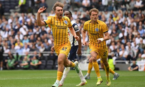 LONDON, ENGLAND - MAY 25: Jack Hinshelwood of Brighton & Hove Albion celebrates scoring his team's first goal during the Premier League match between Tottenham Hotspur FC and Brighton & Hove Albion FC at Tottenham Hotspur Stadium on May 25, 2025 in London, England. (Photo by Mike Hewitt/Getty Images)